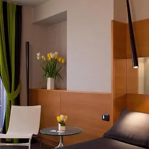 Zone Hotel