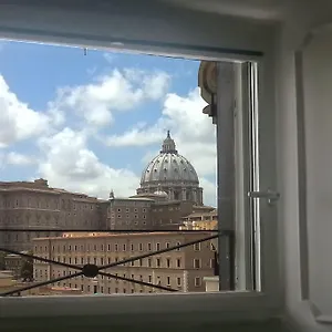 Apartment La Rosa Del Vaticano Luxury, Rome